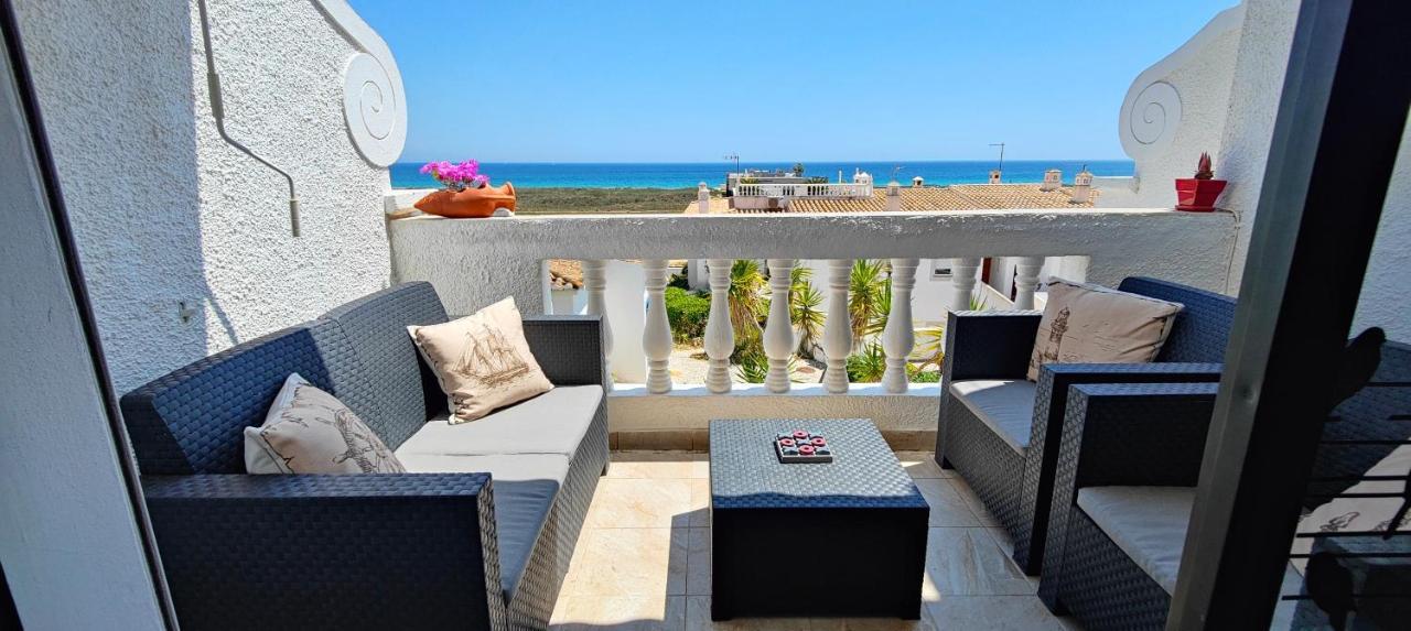The Swallow'S Rest Beach House - Meia Praia Lagos Dış mekan fotoğraf